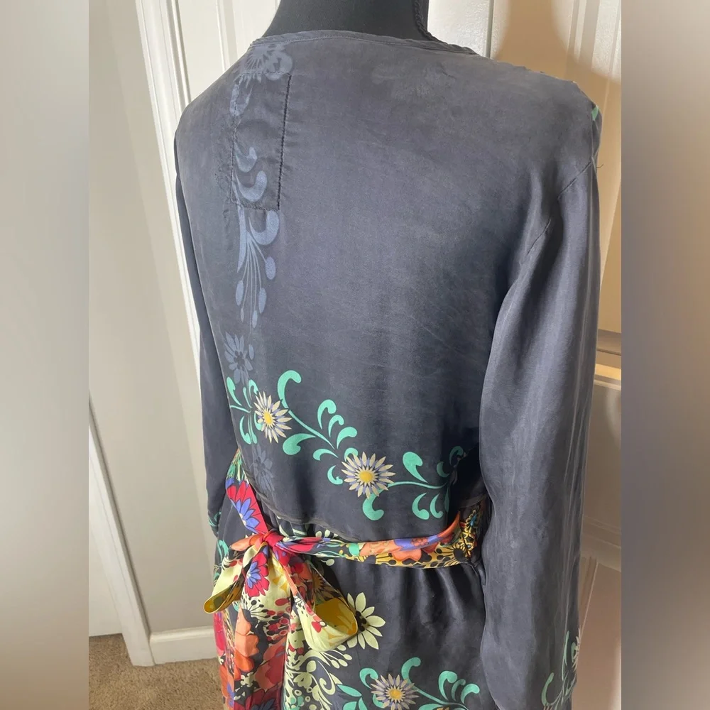 Johnny Was Silk Floral Tunic Embroidered Waistband and Tie Waist in Back Size XL - Picture 5 of 13